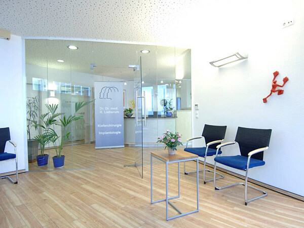 Kiefergelenke und Gesichtsmuskeln